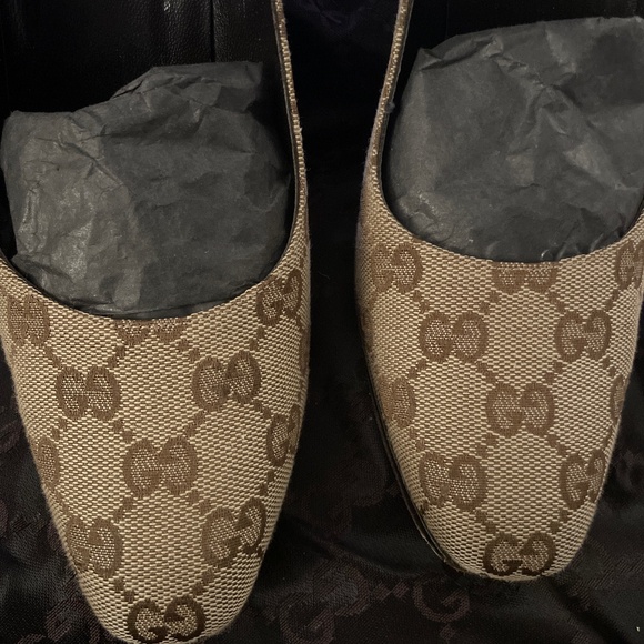 Original GG Gucci closed toe heels - Picture 9 of 12